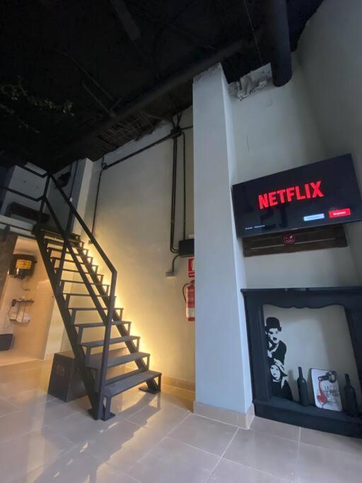 Apartment Ruzafa Roots, 12 Min To Centre, Smart Tv, Wine Valencia Luaran gambar