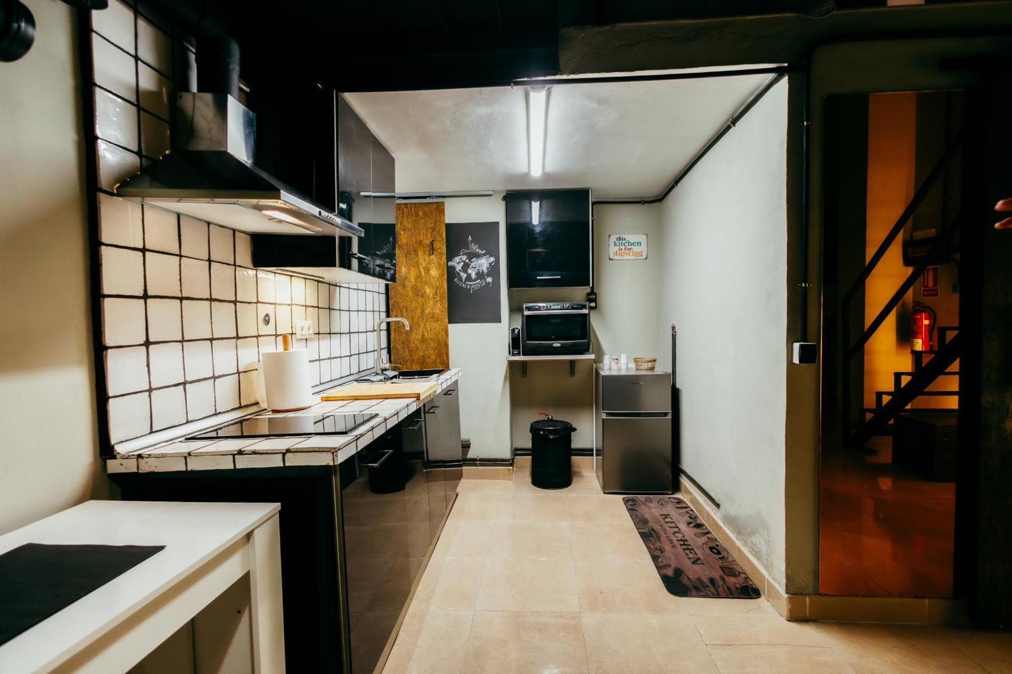 Apartment Ruzafa Roots, 12 Min To Centre, Smart Tv, Wine Valencia Luaran gambar